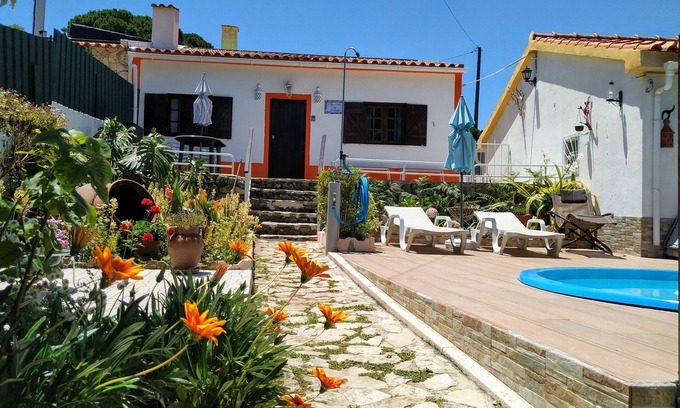 Charneca da Cotovia Casa | Casa de campo relajante en Sesimbra con piscina