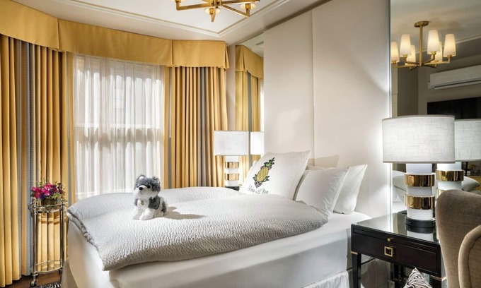 Little Saigon Hotel | Relaxing Couple Stay w/ Access to Union Square