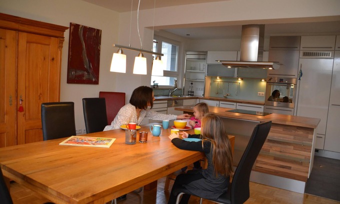 Loffingen Apartamento | Vacaciones relajantes en un apartamento de 4 estrellas recientemente renovado en medio del sur de la Selva Negra