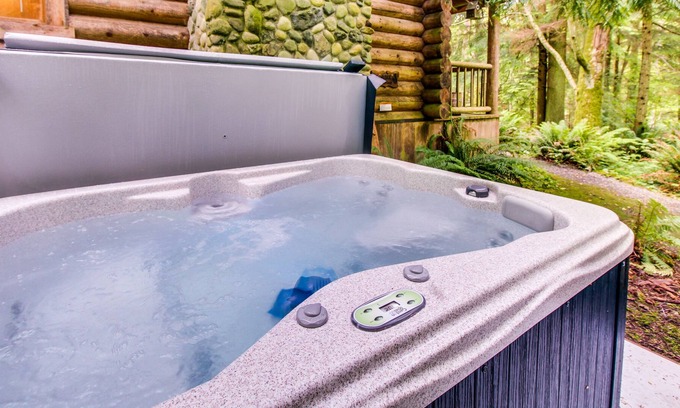 Greenbank Cabina | Cabina para perros con bañera de hidromasaje privada: ¡perfecta para una escapada relajante!