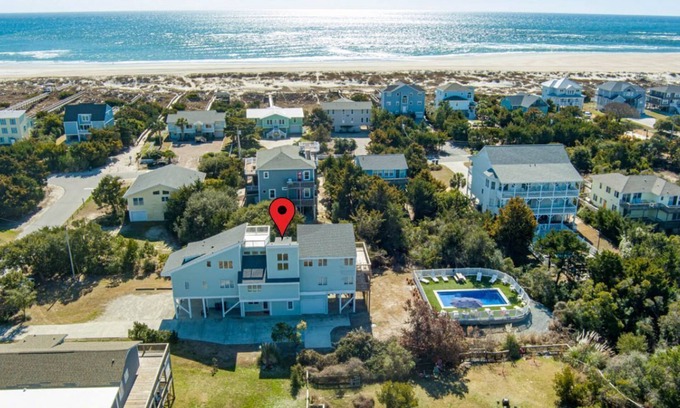 Emerald Isle Casa | Relaxing Family Retreat · Poolside Duplex Near the Beach