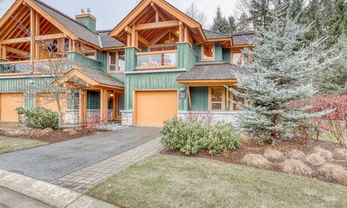 Village North Casa | Relaxing first-floor townhouse with a private hot tub, fireplace, & great views
