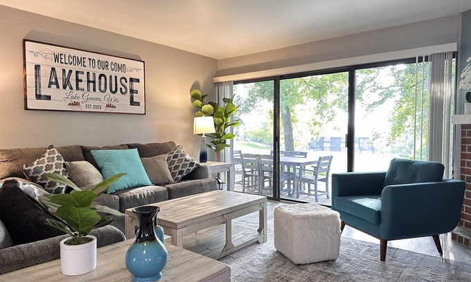 Lake Geneva Condominio | Relaxing Getaway/StepsToLake/Pool/Tennis near DT Lake Geneva
