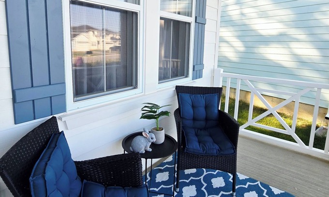 Port Stanley Casa | Relaxing Home Kokomo Beach Area, Sleeps 12, Pet-Friendly, Near Beach & Downtown