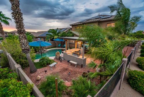 Orchards Casa | Relaxing Home with Pool BBQ & Game Room in Surprise