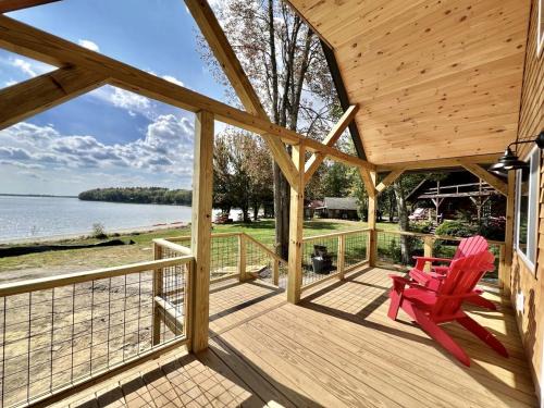 Burnham Casa | Relaxing Lake Cabin with Kayaks, Grill & Sandy Beach Access in Burnham, Maine