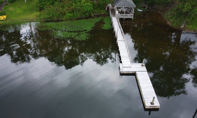 Lake Murray of Richland Casa | Relaxing Lake House | Private Dock, Grill & Games