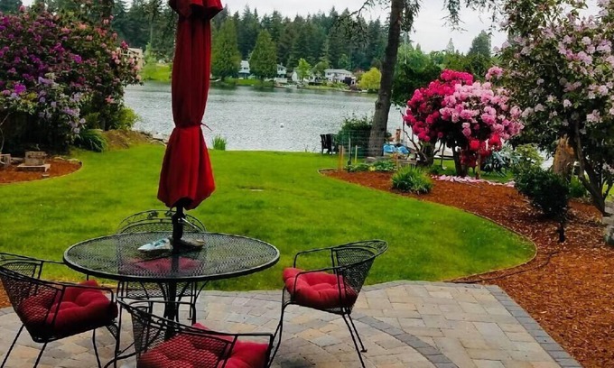 Federal Way Casa | Maravilloso apartamento moderno frente al lago