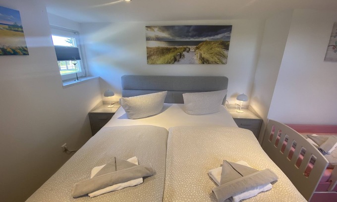 Dummerstorf Apartamento | "Relaxing Landliebe Apartment with Spacious Garden Near the Beach!"