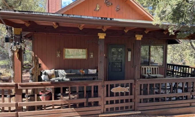 Payson Cabina | Relaxing Mountain Getaway, Rivers, Fishing, Trails, Waterfalls, Hiking, Cabin