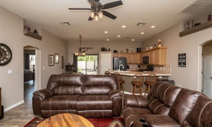 Bullhead City Casa | Relaxing Palo Verde Shores Home - Close-by Rotary Park Walking Distance to River