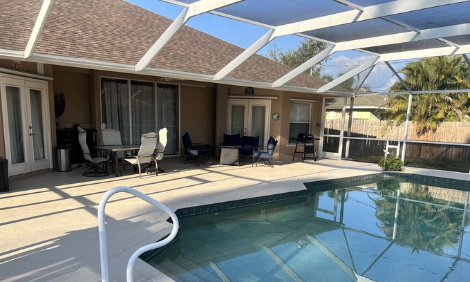 Willoughby Acres Casa | Relaxing pool home in paradise close to beaches and shops