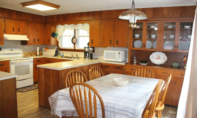Vilas Otro | Relaxing, quiet country setting. Close to many Mountain activities!