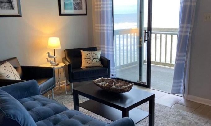 McCutcheon Field Condominio | Relaxing Retreat -Ocean Front Condo
