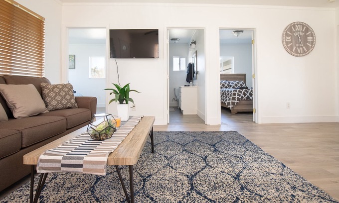 West Sacramento Casa | Relaxing Retreat | Hot Tub | 2 miles from Downtown Sacramento