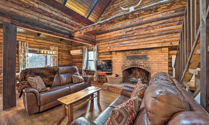 Dublin Cabina | Relaxing Retreat w/ Private Dock on Claytor Lake!