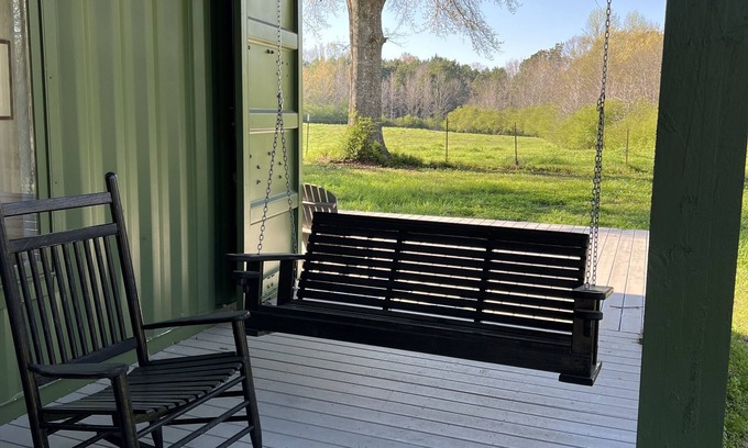 Sebastopol Cabaña | Relaxing rural retreat near Philadelphia, MS Congress of Country Music!