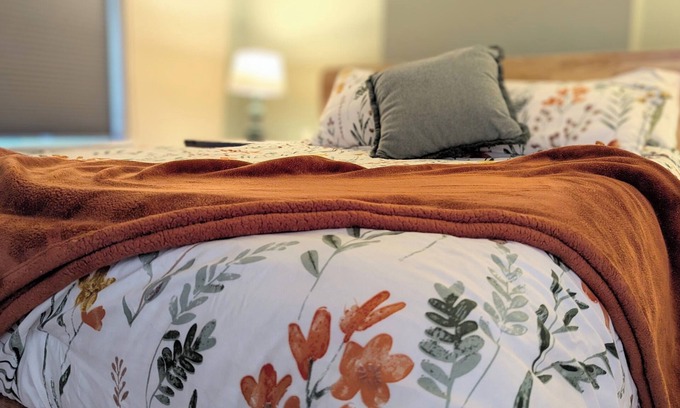 Cumberland Apartamento | Relaxing Rustic Oasis II - 6 min walk to Downtown! Cyclist Welcomed!