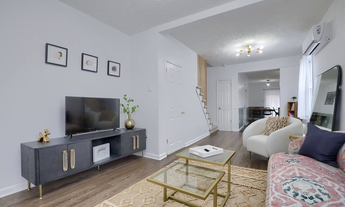 Ephrata Casa | Relaxing Small Town Retreat - Yard and Parking
