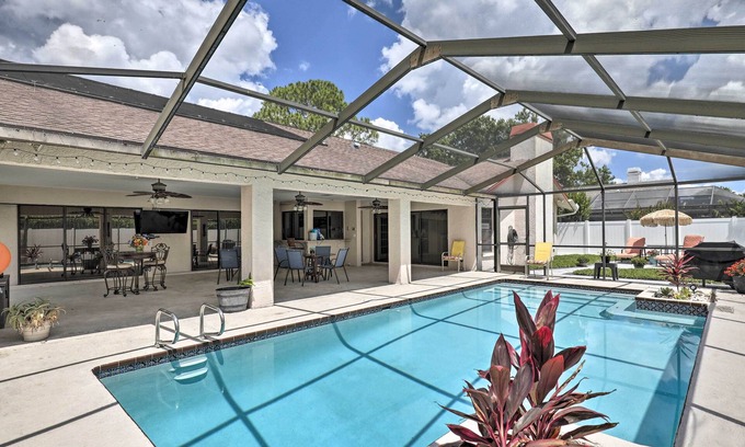 Greater Northdale Casa | Relaxing Tampa Abode w/ Screened Lanai & Pool