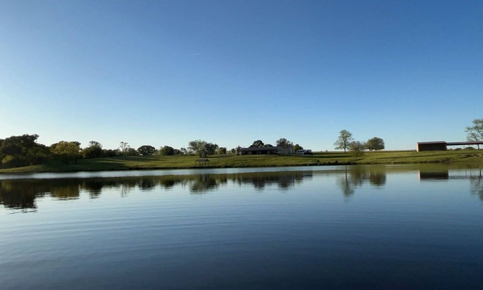 Cason Otro | Relaxing Texas Fishing Getaway