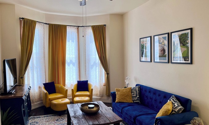Downtown Dubuque Casa | Relaxing Townhouse Downtown Dubuque