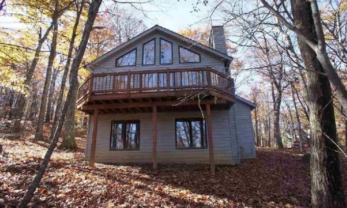 Chestnut Springs Casa | Relaxing Wintergreen Chalet