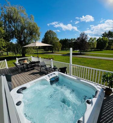Athens Casa | Relaxing with Hot Tub - Pond Front & Outdoor Fire Place Upstate - Catskills