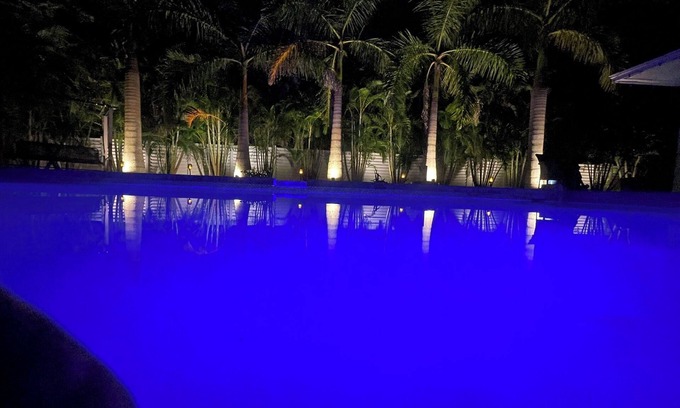 Downtown Casa | "RELAXMORE IN PARADISE" Sarasota Getaway with Private Pool