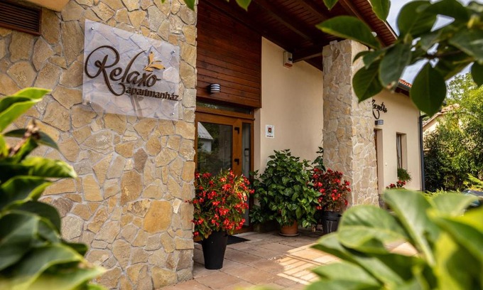 Cserkeszolo Cama Y Desayuno | Relaxo Apartmanház
