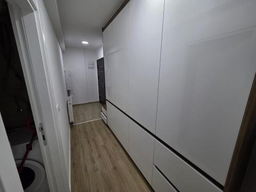 Novi Pazar Apartamento | Relje krilatice