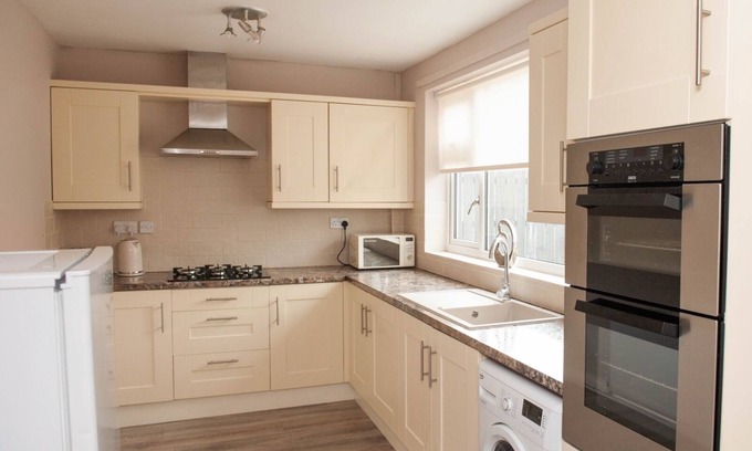 Beverley Casa | Remarkable 3-bed House in Beverley