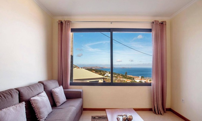 Machico Casa | Remarkable 3-Bed House in Machico