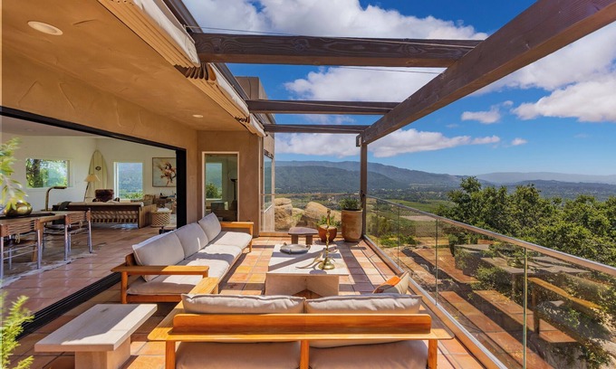 Ojai Casa | Remarkable 50 acre Organic Farm, the best views of Ojai Valley 5 mins from town.