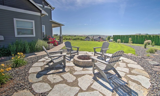 Gleed Casa | Remarkable Yakima Getaway w/ Pool & Hot Tub!