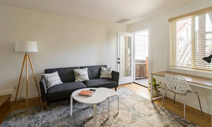 Inner Sunset Apartamento | Remodeled 1BR Garden Apt in a perfect location