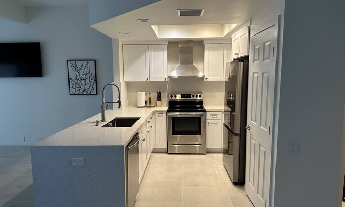 Palm Desert Casa | Remodeled 2 bed 3 bath Ironwood Country Club Private Spa in Courtyard