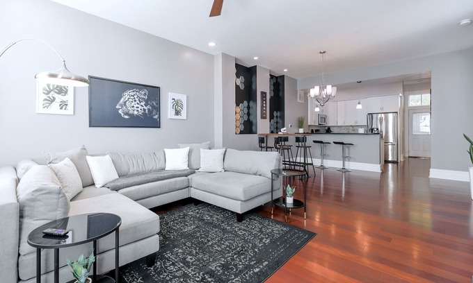 Benton Park Casa | Remodeled 3br 4ba Home with Secret Speakeasy Basement