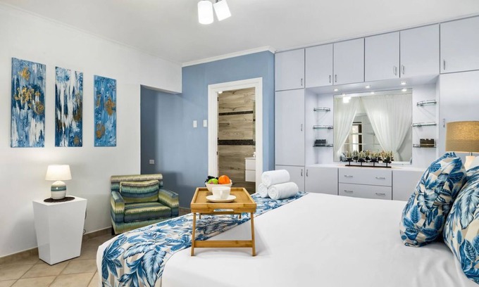 Shiribana Casa | Remodeled 3BR2BA ~ Cozy ~ Central ~ Private Pool!