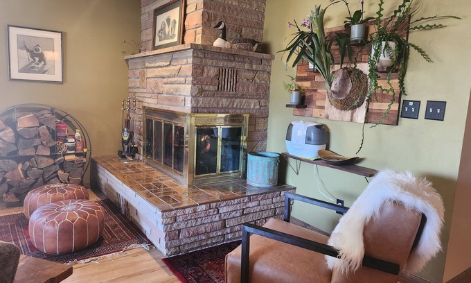 Ponderosa Pines Casa | Remodeled Cozy home: 20min to Wolfcreek Ski + 3min to Golf and Rio Grande River