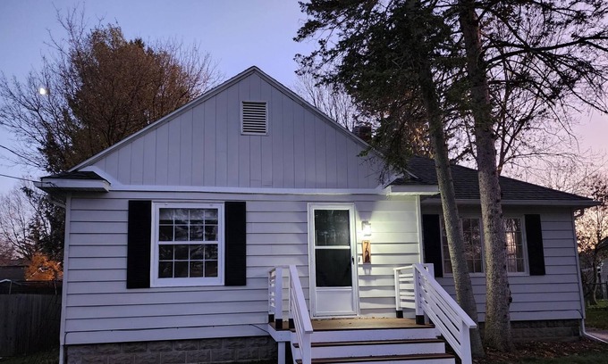 Hastings Casa | Remodeled Gem near downtown Hastings