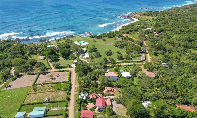 Junquillal Casa | Remodeled house & duplex cottage with AC in every bedroom & great location