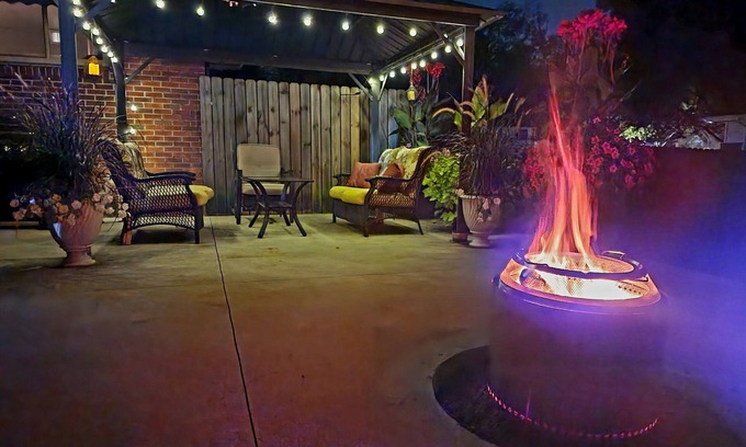 Southwyck Casa | New, remodeled & loaded, kid friendly, firepit
