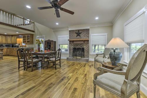 Pittsboro Casa | Remodeled Pittsboro Farmhouse Sitting on 220 Acres