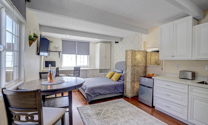 Milpitas Casa | Remodeled Studio w/Fast Wi-Fi in Heart of Bay Area