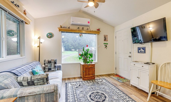 Port Angeles Casa | Remote Workers Welcome: Tiny Home in Port Angeles!