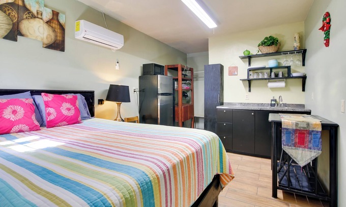 Sebastian Apartamento | Remote Workers Welcome: Studio in Santa Rosa!