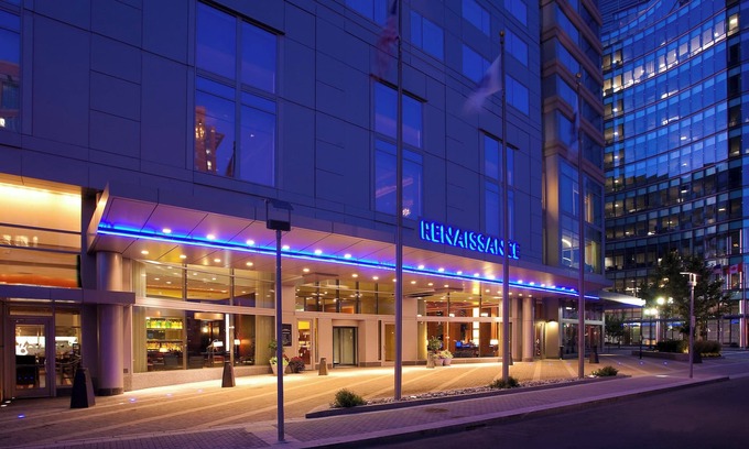 Seaport District Hotel | Renaissance® Boston Seaport District