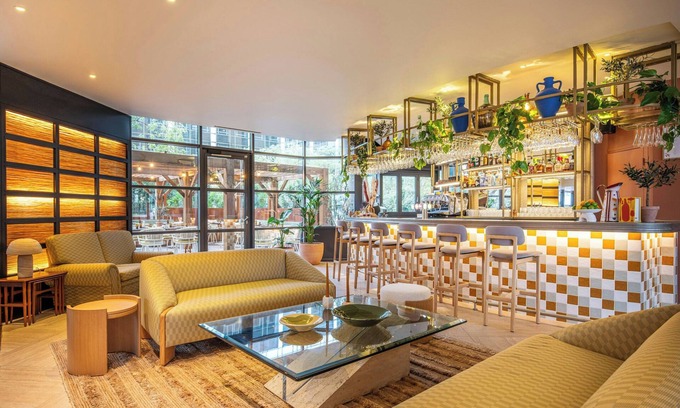 Puteaux Hotel | Renaissance Paris La Defense Hotel