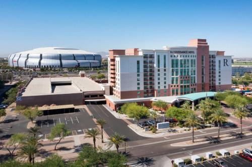 Glendale Sports and Entertainment District Hotel | Renaissance Phoenix Glendale Hotel & Conference Center